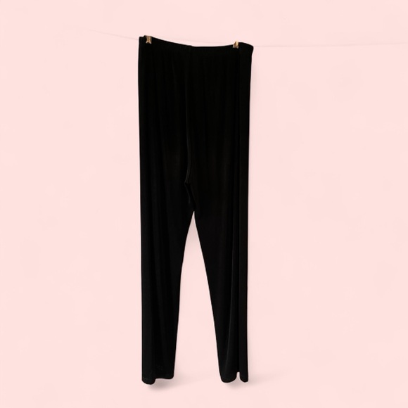 Chico's Black Travel Pants Sleek and Versatile - Picture 4 of 8
